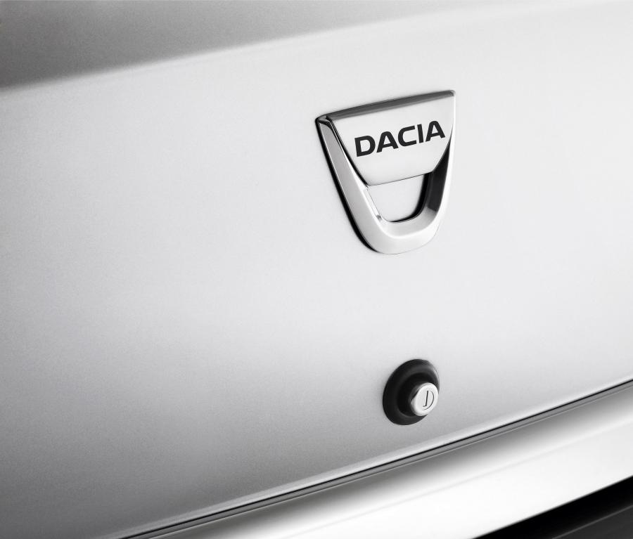  Dacia Logan 2008 года  (фото 48 из 81)